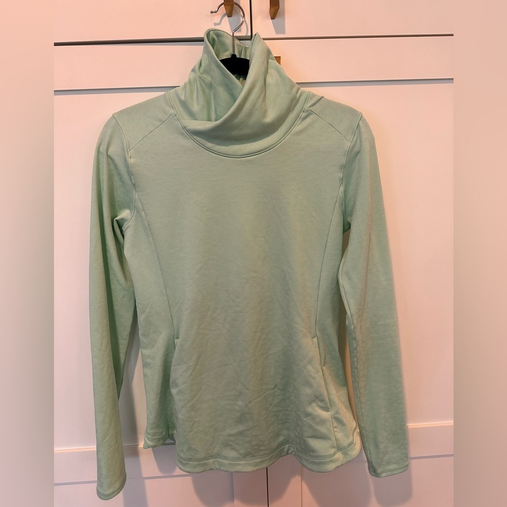 CALIA by Carrie Underwood Light Green Top